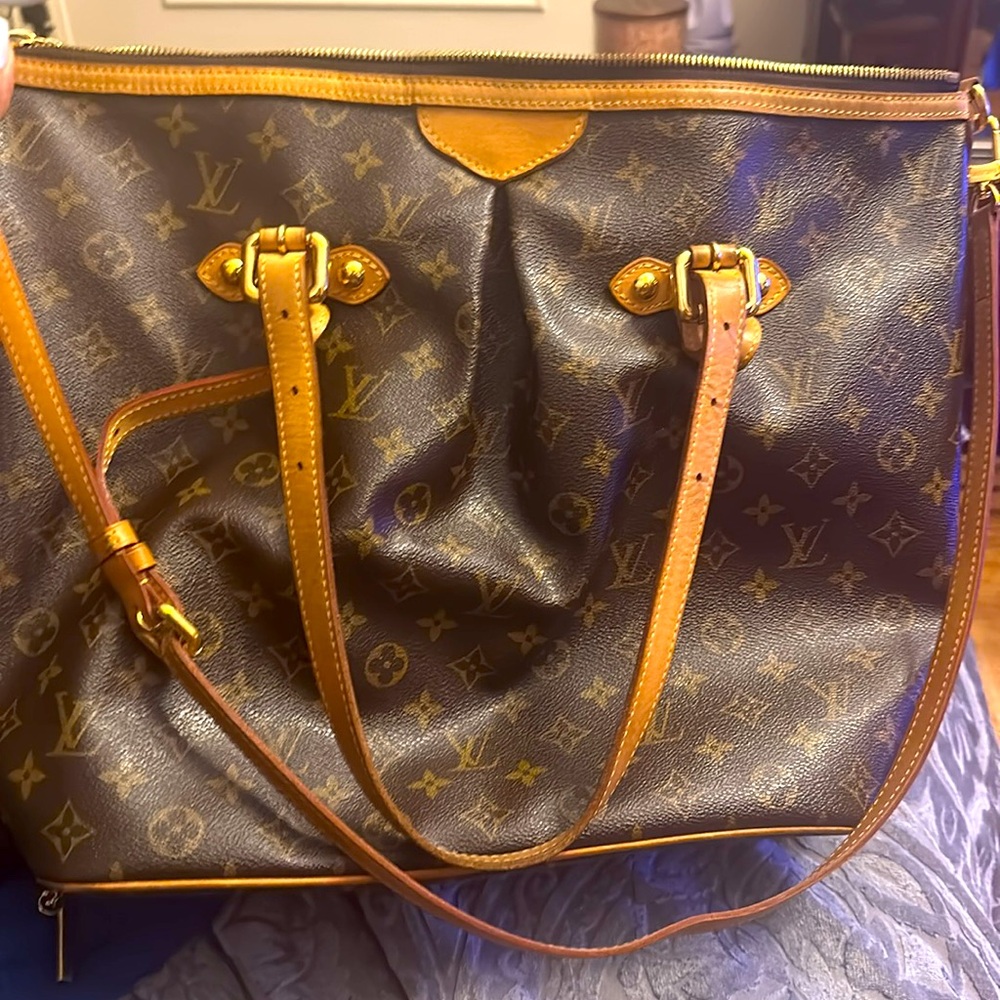 Louis Vuitton Monogram Large Messenger bag